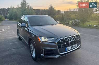 Позашляховик / Кросовер Audi Q7 2020 в 