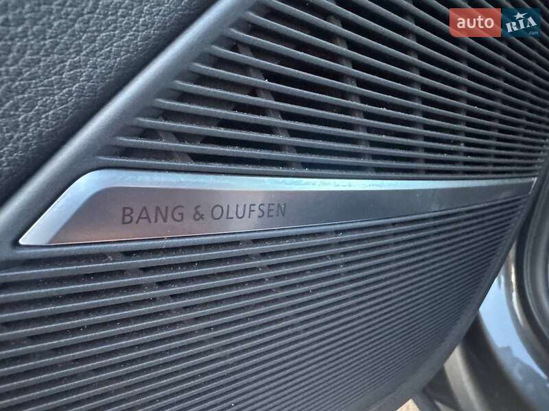 Позашляховик / Кросовер Audi Q7 2020 в Києві