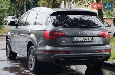 Внедорожник / Кроссовер Audi Q7 2015 в 