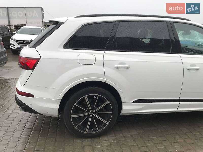 Внедорожник / Кроссовер Audi Q7 2022 в Львове