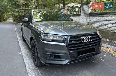 Внедорожник / Кроссовер Audi Q7 2018 в 