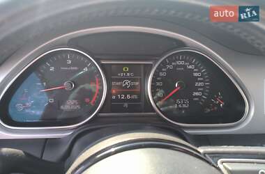 Позашляховик / Кросовер Audi Q7 2013 в 