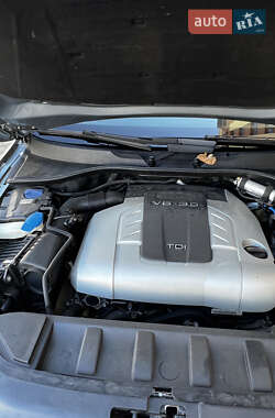 Внедорожник / Кроссовер Audi Q7 2008 в 