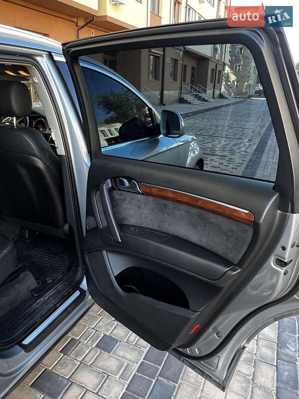 Внедорожник / Кроссовер Audi Q7 2008 в Измаиле