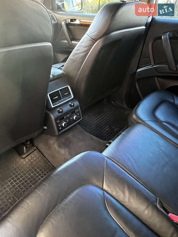 Внедорожник / Кроссовер Audi Q7 2008 в Измаиле