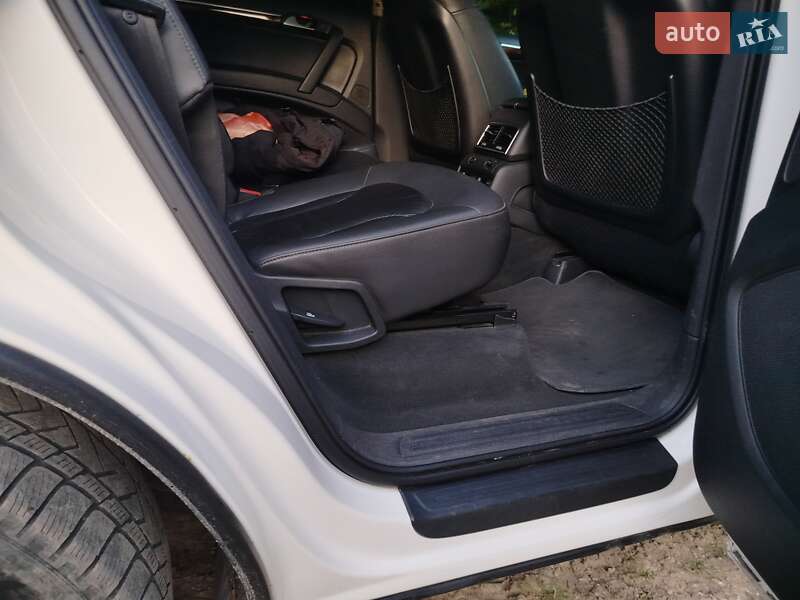 Внедорожник / Кроссовер Audi Q7 2007 в Тернополе