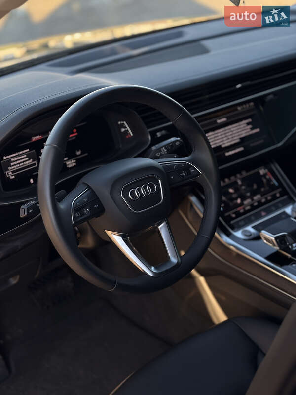 Позашляховик / Кросовер Audi Q7 2022 в Львові