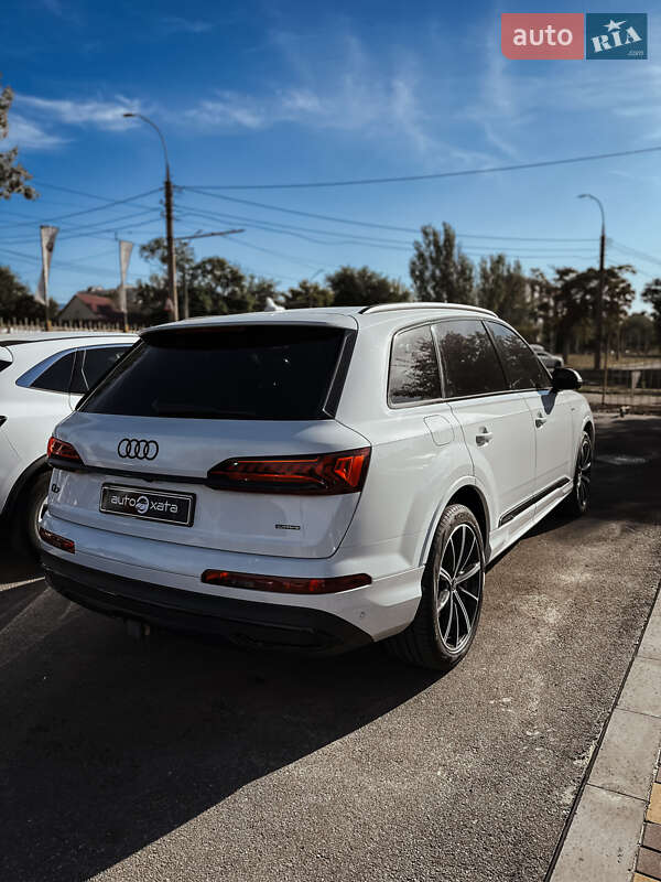 Позашляховик / Кросовер Audi Q7 2020 в Миколаєві фото 4 Позашляховик / Кросовер Audi Q7 2020 в Миколаєві