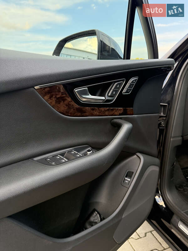 Внедорожник / Кроссовер Audi Q7 2016 в Нововолынске фото 35 Внедорожник / Кроссовер Audi Q7 2016 в Нововолынске