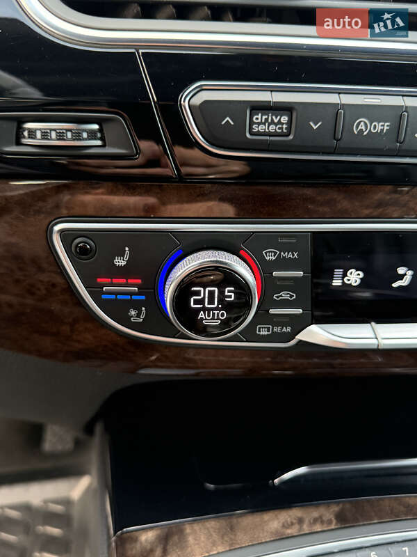 Внедорожник / Кроссовер Audi Q7 2016 в Нововолынске фото 31 Внедорожник / Кроссовер Audi Q7 2016 в Нововолынске