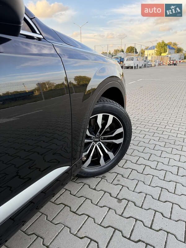 Внедорожник / Кроссовер Audi Q7 2016 в Нововолынске фото 11 Внедорожник / Кроссовер Audi Q7 2016 в Нововолынске