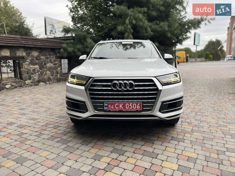 Внедорожник / Кроссовер Audi Q7 2016 в Хмельницком