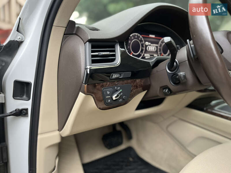 Внедорожник / Кроссовер Audi Q7 2016 в Хмельницком