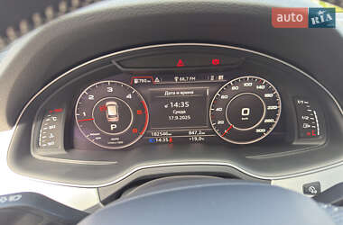 Внедорожник / Кроссовер Audi Q7 2016 в 