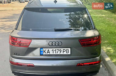 Внедорожник / Кроссовер Audi Q7 2019 в 