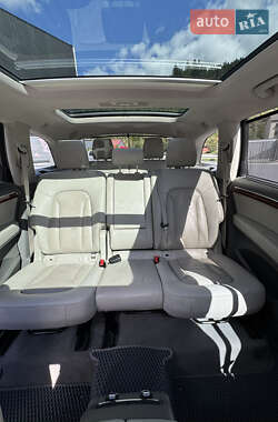 Внедорожник / Кроссовер Audi Q7 2013 в 