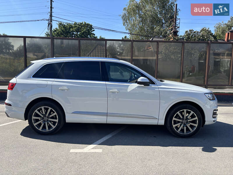 Позашляховик / Кросовер Audi Q7 2017 в Києві фото 9 Позашляховик / Кросовер Audi Q7 2017 в Києві