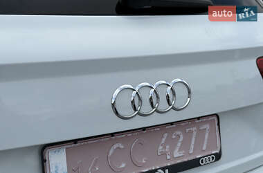 Позашляховик / Кросовер Audi Q7 2018 в 