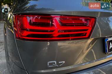 Внедорожник / Кроссовер Audi Q7 2016 в Киеве