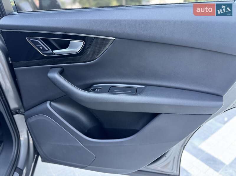 Позашляховик / Кросовер Audi Q7 2016 в Львові фото 46 Позашляховик / Кросовер Audi Q7 2016 в Львові