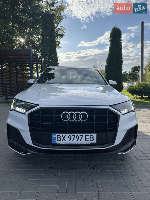 Позашляховик / Кросовер Audi Q7 2020 в Дунаївцях