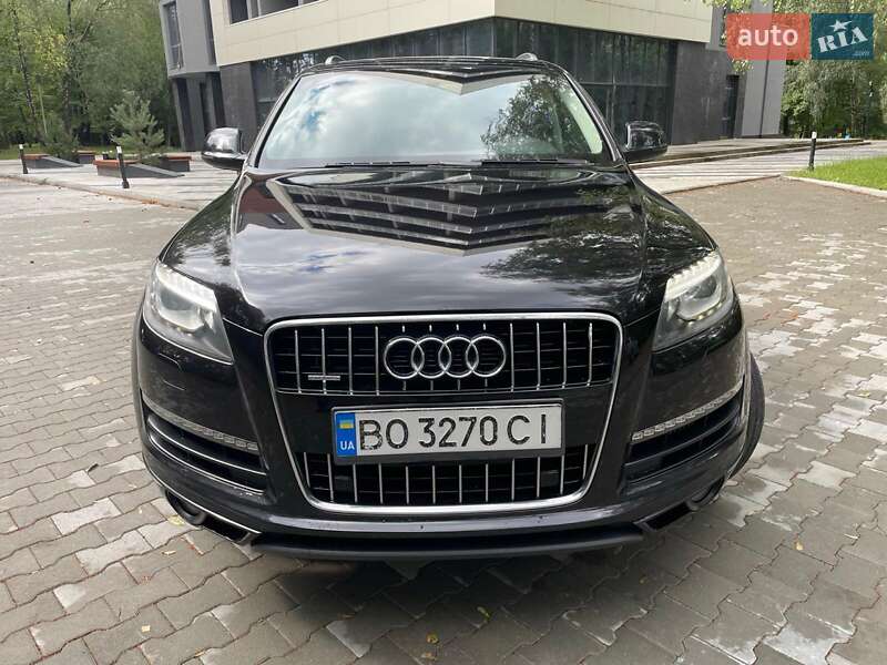 Внедорожник / Кроссовер Audi Q7 2011 в 