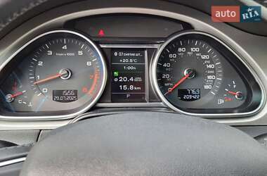 Позашляховик / Кросовер Audi Q7 2015 в 