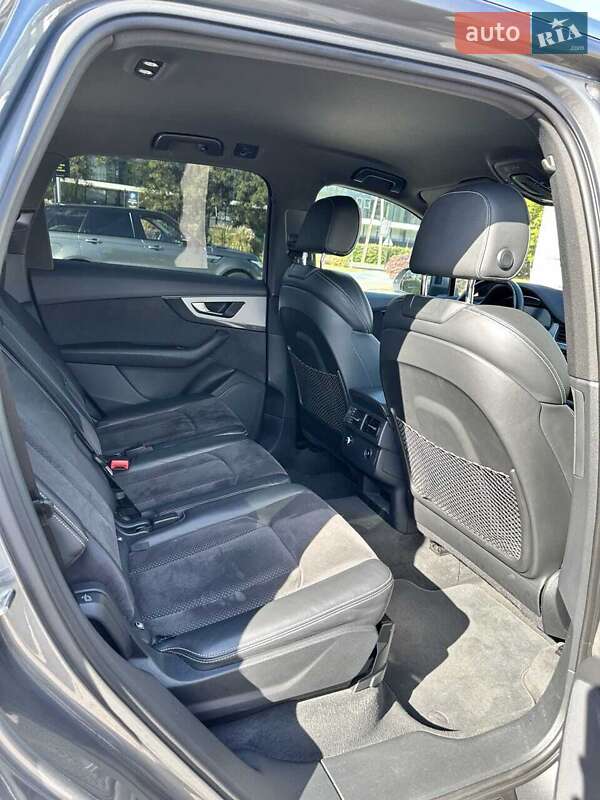 Позашляховик / Кросовер Audi Q7 2016 в Києві фото 8 Позашляховик / Кросовер Audi Q7 2016 в Києві