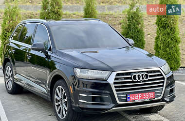 Позашляховик / Кросовер Audi Q7 2016 в 