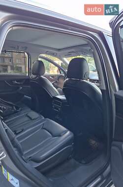 Внедорожник / Кроссовер Audi Q7 2016 в 