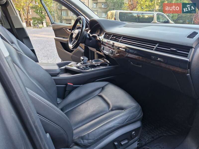Внедорожник / Кроссовер Audi Q7 2016 в Львове