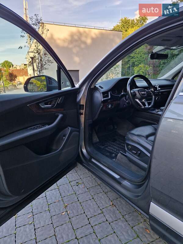 Внедорожник / Кроссовер Audi Q7 2016 в Львове