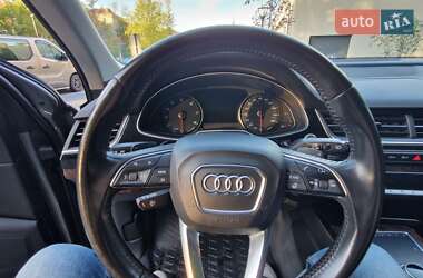 Внедорожник / Кроссовер Audi Q7 2016 в 