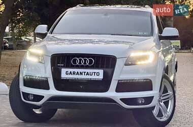 Позашляховик / Кросовер Audi Q7 2014 в 