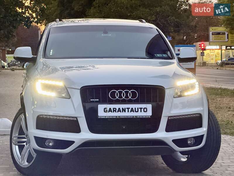 Позашляховик / Кросовер Audi Q7 2014 в Одесі