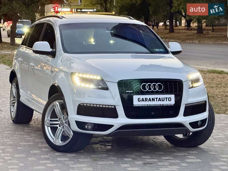 Позашляховик / Кросовер Audi Q7 2014 в Одесі