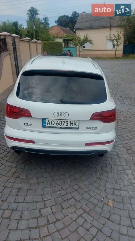 Позашляховик / Кросовер Audi Q7 2010 в Мукачевому