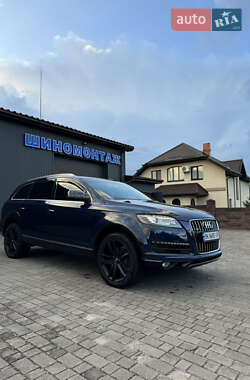 Позашляховик / Кросовер Audi Q7 2012 в 