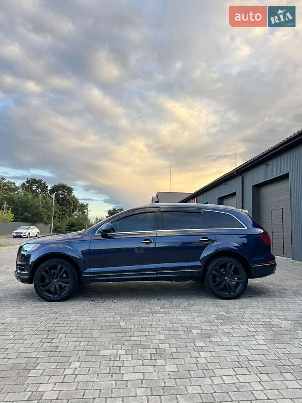 Позашляховик / Кросовер Audi Q7 2012 в Сарнах