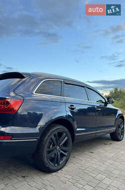 Позашляховик / Кросовер Audi Q7 2012 в 