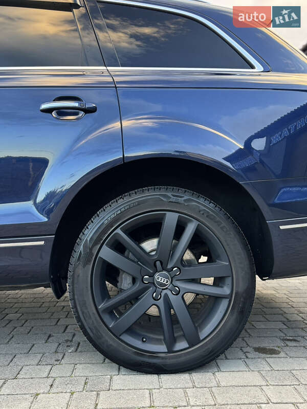 Позашляховик / Кросовер Audi Q7 2012 в Сарнах