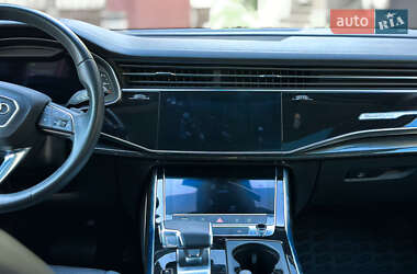 Внедорожник / Кроссовер Audi Q7 2023 в 