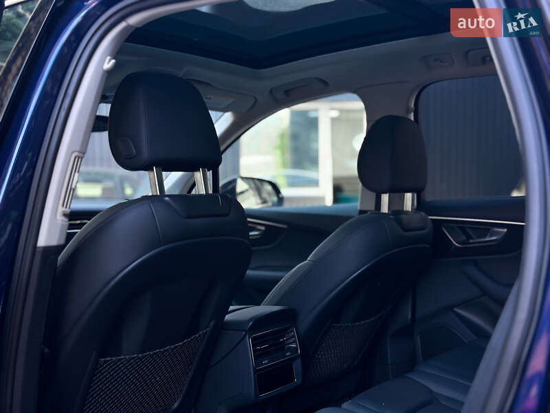 Внедорожник / Кроссовер Audi Q7 2023 в Киеве