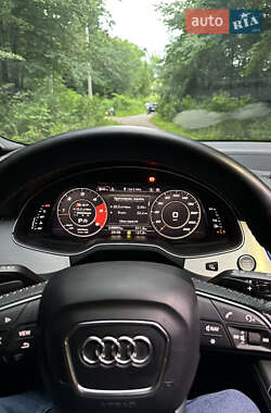 Внедорожник / Кроссовер Audi Q7 2016 в 