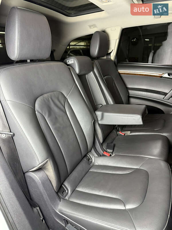 Позашляховик / Кросовер Audi Q7 2013 в Одесі