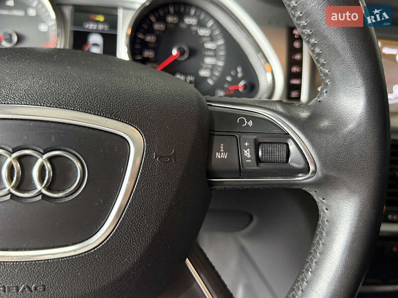 Позашляховик / Кросовер Audi Q7 2013 в Одесі