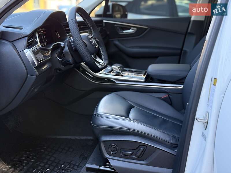 Позашляховик / Кросовер Audi Q7 2022 в Одесі