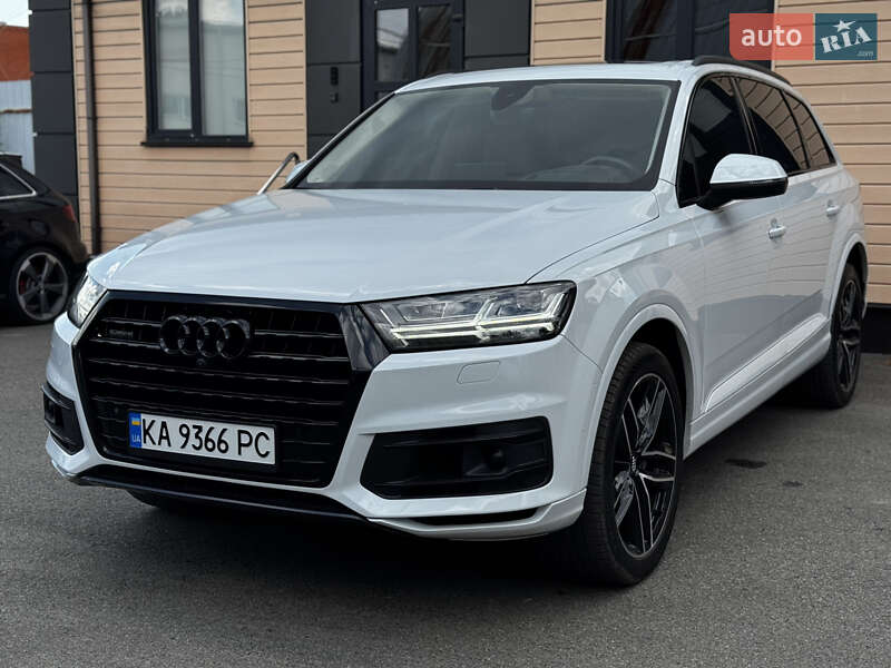 Внедорожник / Кроссовер Audi Q7 2017 в Киеве