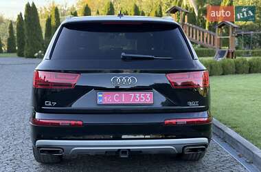 Внедорожник / Кроссовер Audi Q7 2018 в 