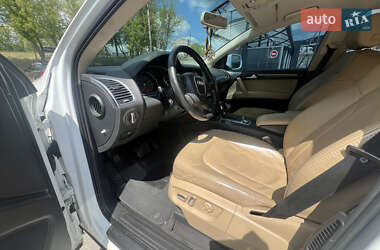 Позашляховик / Кросовер Audi Q7 2010 в 